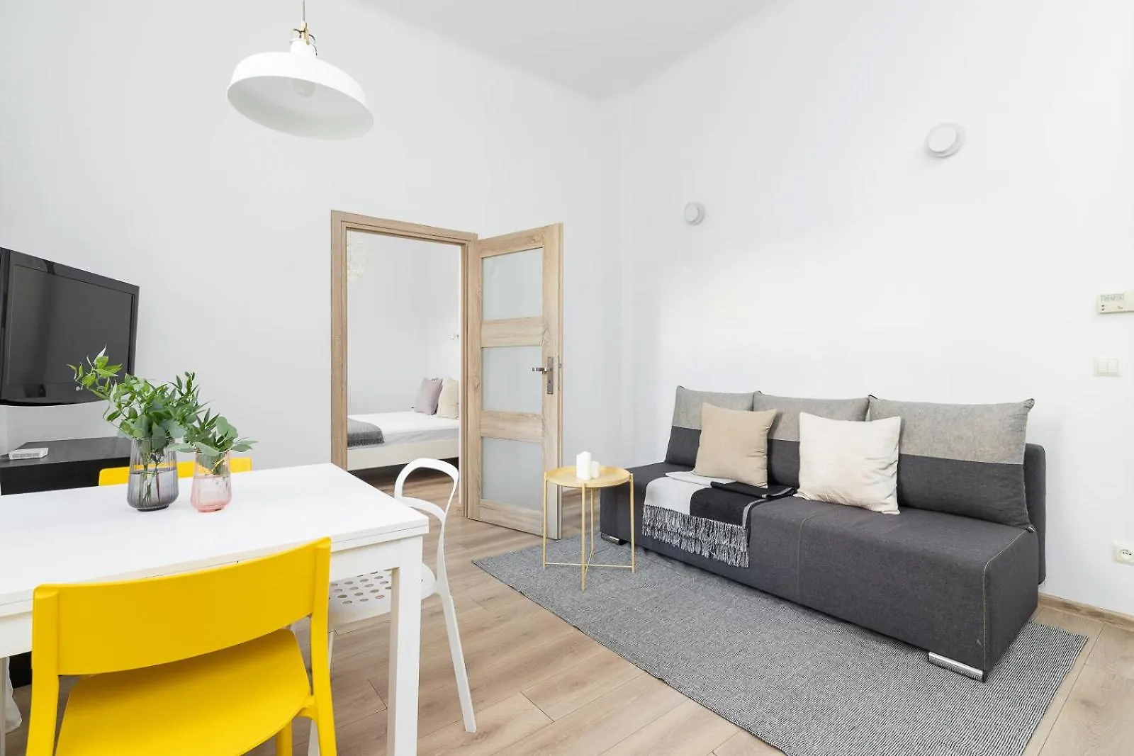1 Bedroom Apartment - Ludwika Zamenhofa 6 Street Krakow Poland