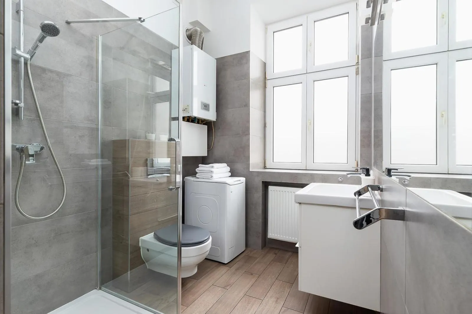 1 Bedroom Apartment - Ludwika Zamenhofa 6 Street Krakow 0*,