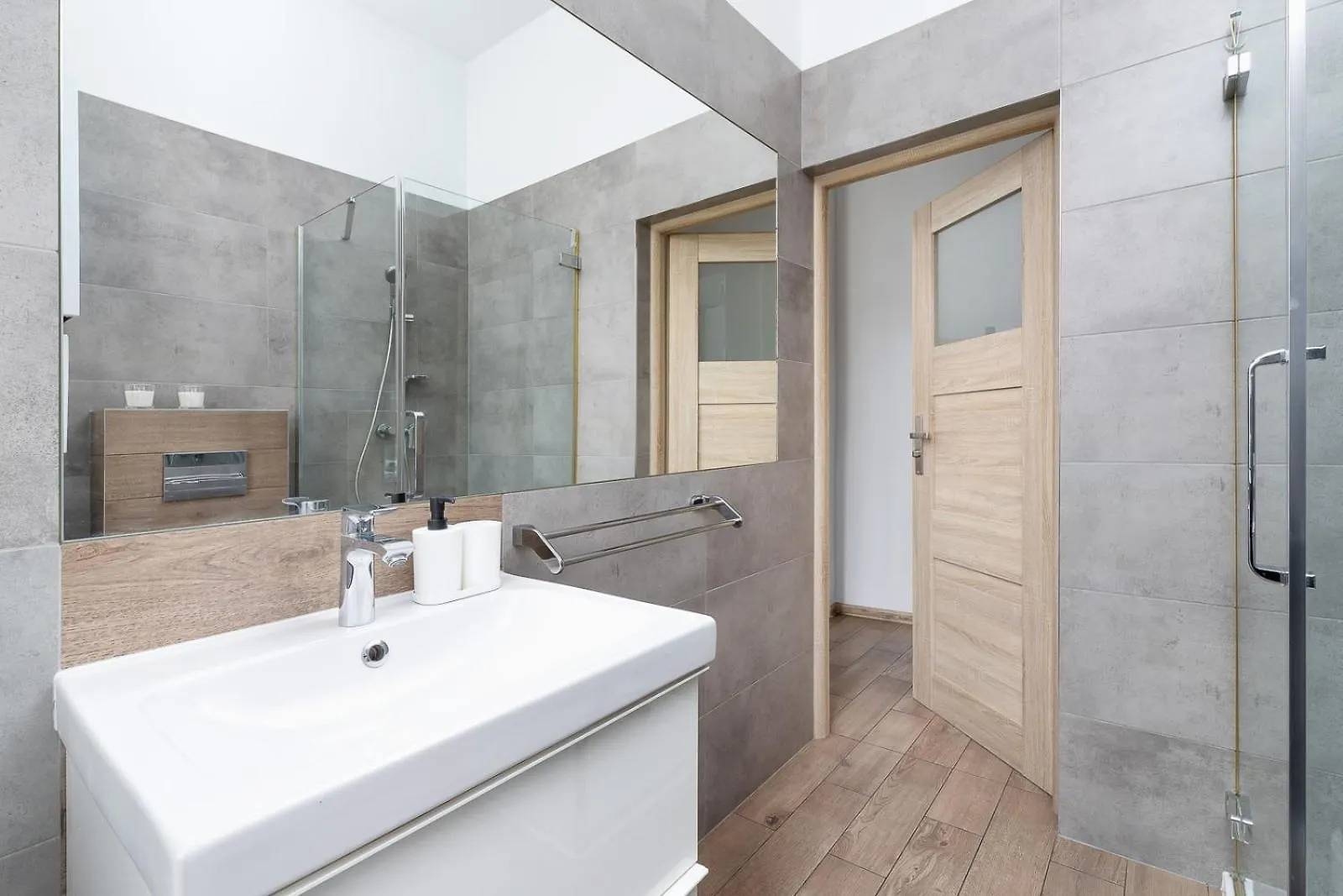 1 Bedroom Apartment - Ludwika Zamenhofa 6 Street Krakow
